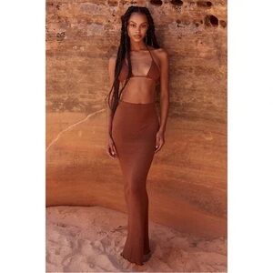 SAVANNAH MORROW KNIT TRIANGLE TOP & IRINI SKIRT SET